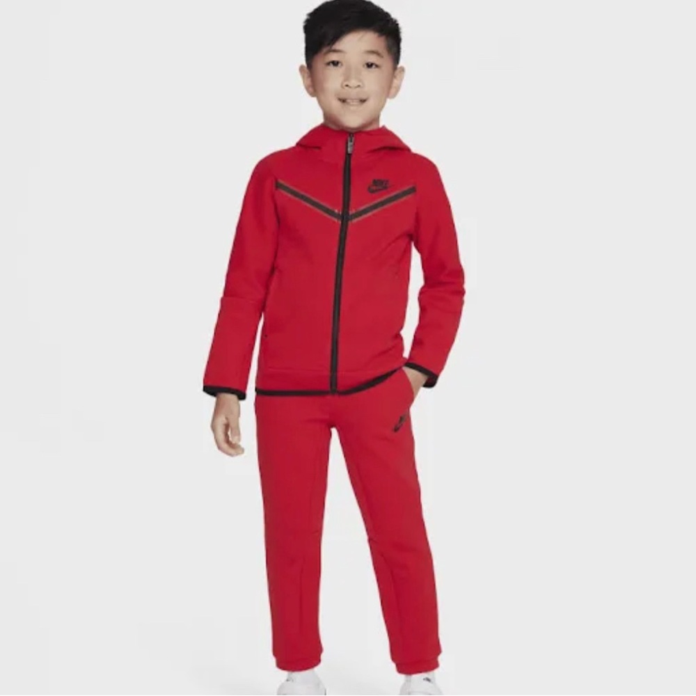 Red Nike Tech Suit size boys medium